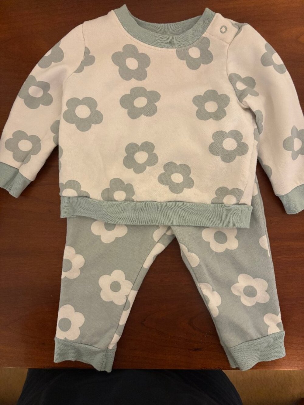 Baby Girl's Cat & Jack Matching Sweatshirt & Joggers Set 6-9 months